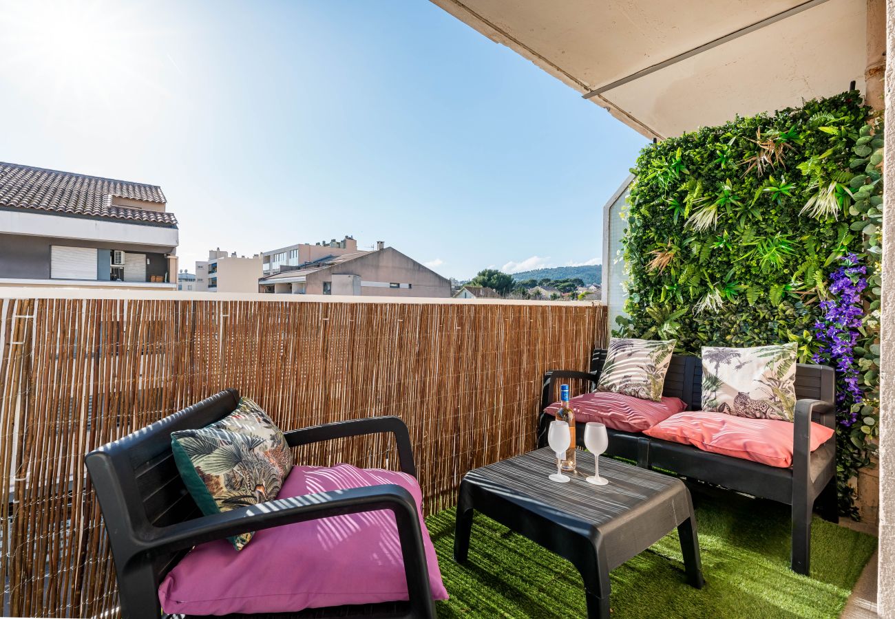 Appartement à La Ciotat - Esbeja. Appart confort, déco élégante, proche mer