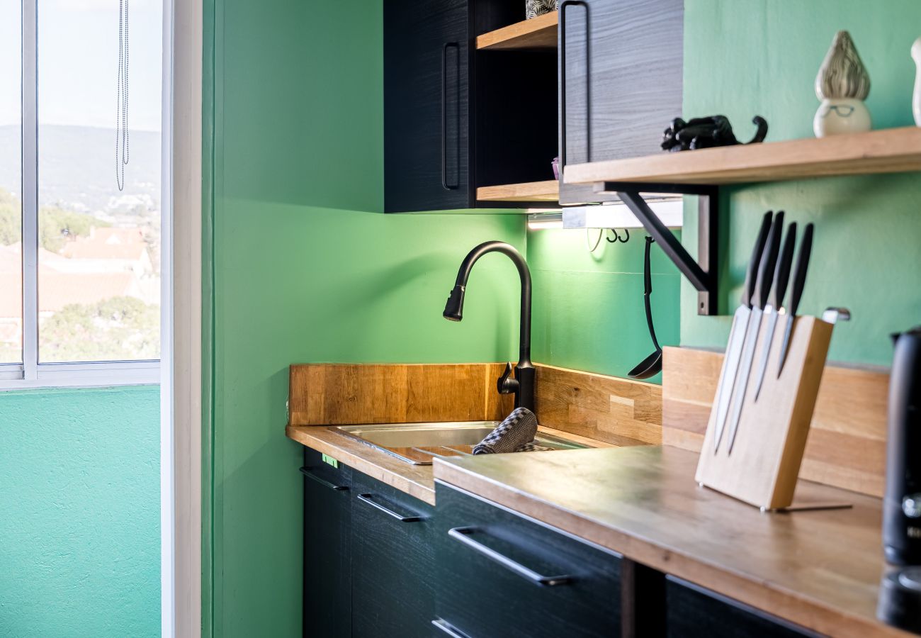 Appartement à La Ciotat - Esbeja. Appart confort, déco élégante, proche mer