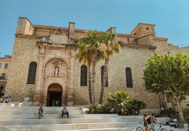 Maison à La Ciotat - L’adré. Grande maison de ville à deux pas du port Maison à La Ciotat - L’adré. Grande maison de ville à deux pas du port