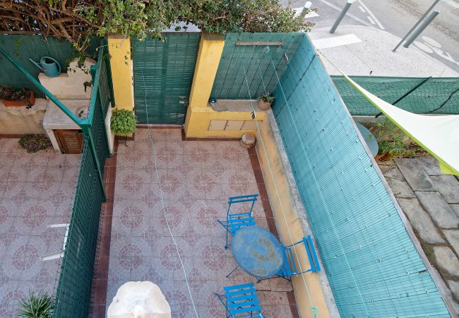Appartement à La Ciotat - Escalet. Joli duplex. Vue sur le vieux port. Clim Appartement à La Ciotat - Escalet. Joli duplex. Vue sur le vieux port. Clim
