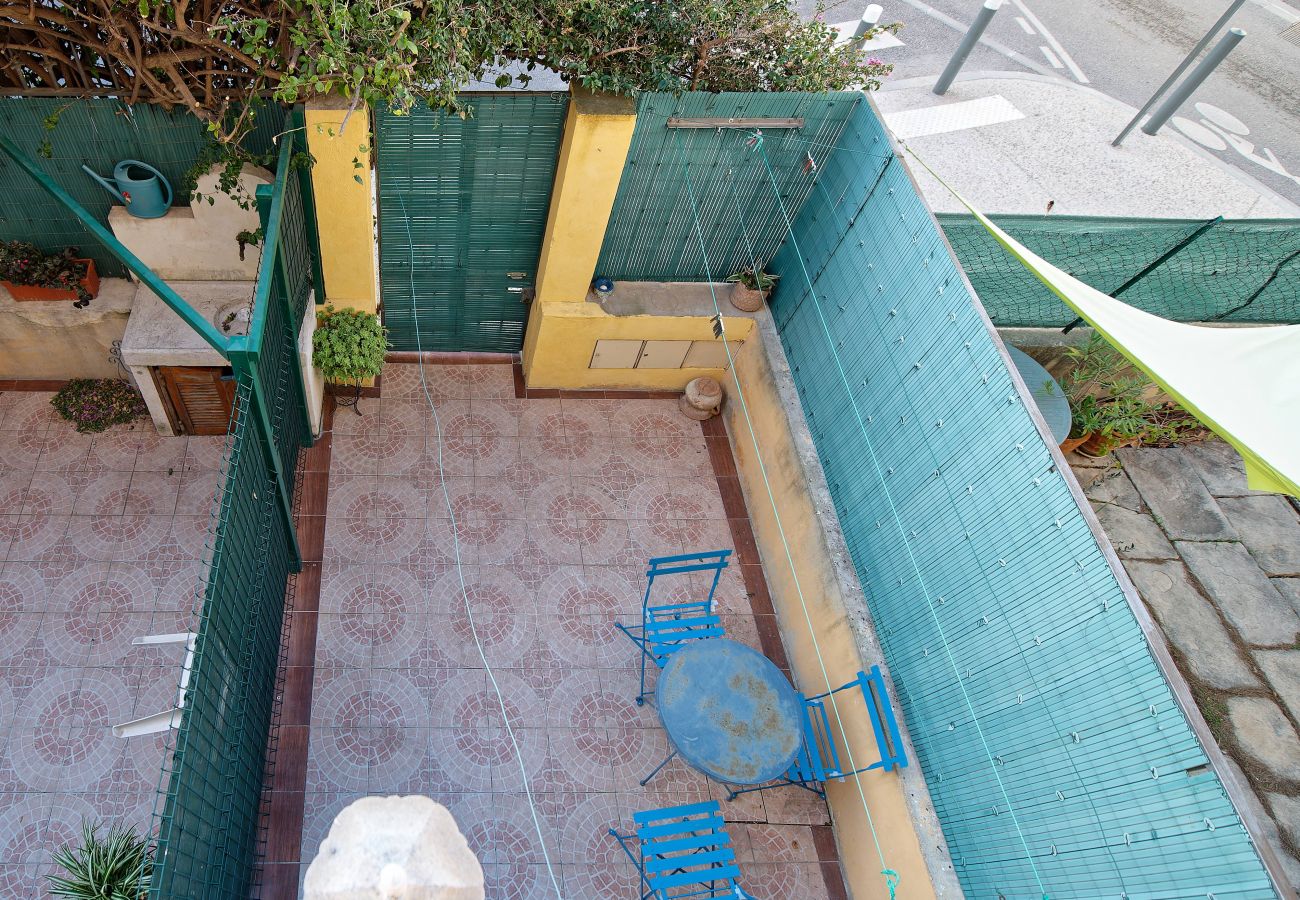 Appartement à La Ciotat - Escalet. Joli duplex. Vue sur le vieux port. Clim