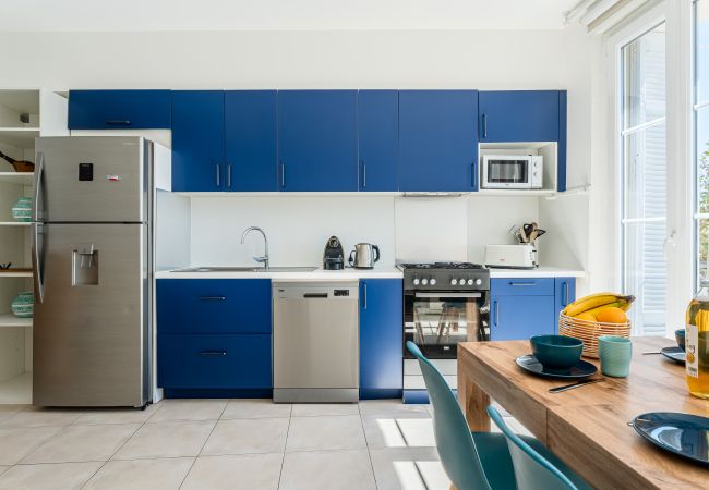 Appartement à La Ciotat - Blaveja. Lumineux et moderne. Vue mer. Clim. Appartement à La Ciotat - Blaveja. Lumineux et moderne. Vue mer. Clim.