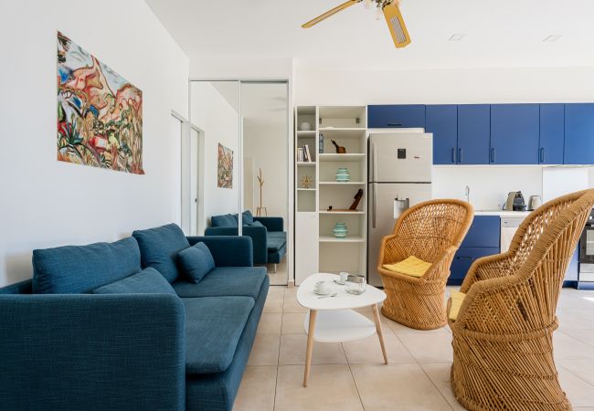 Appartement à La Ciotat - Blaveja. Lumineux et moderne. Vue mer. Clim. Appartement à La Ciotat - Blaveja. Lumineux et moderne. Vue mer. Clim.