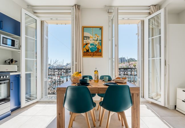 Appartement à La Ciotat - Blaveja. Lumineux et moderne. Vue mer. Clim. Appartement à La Ciotat - Blaveja. Lumineux et moderne. Vue mer. Clim.