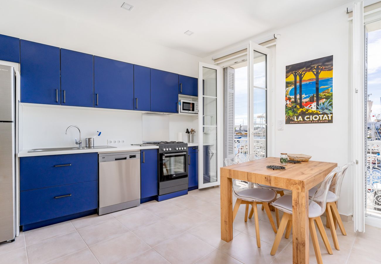 Appartement à La Ciotat - Blaveja. Lumineux et moderne. Vue mer. Clim.