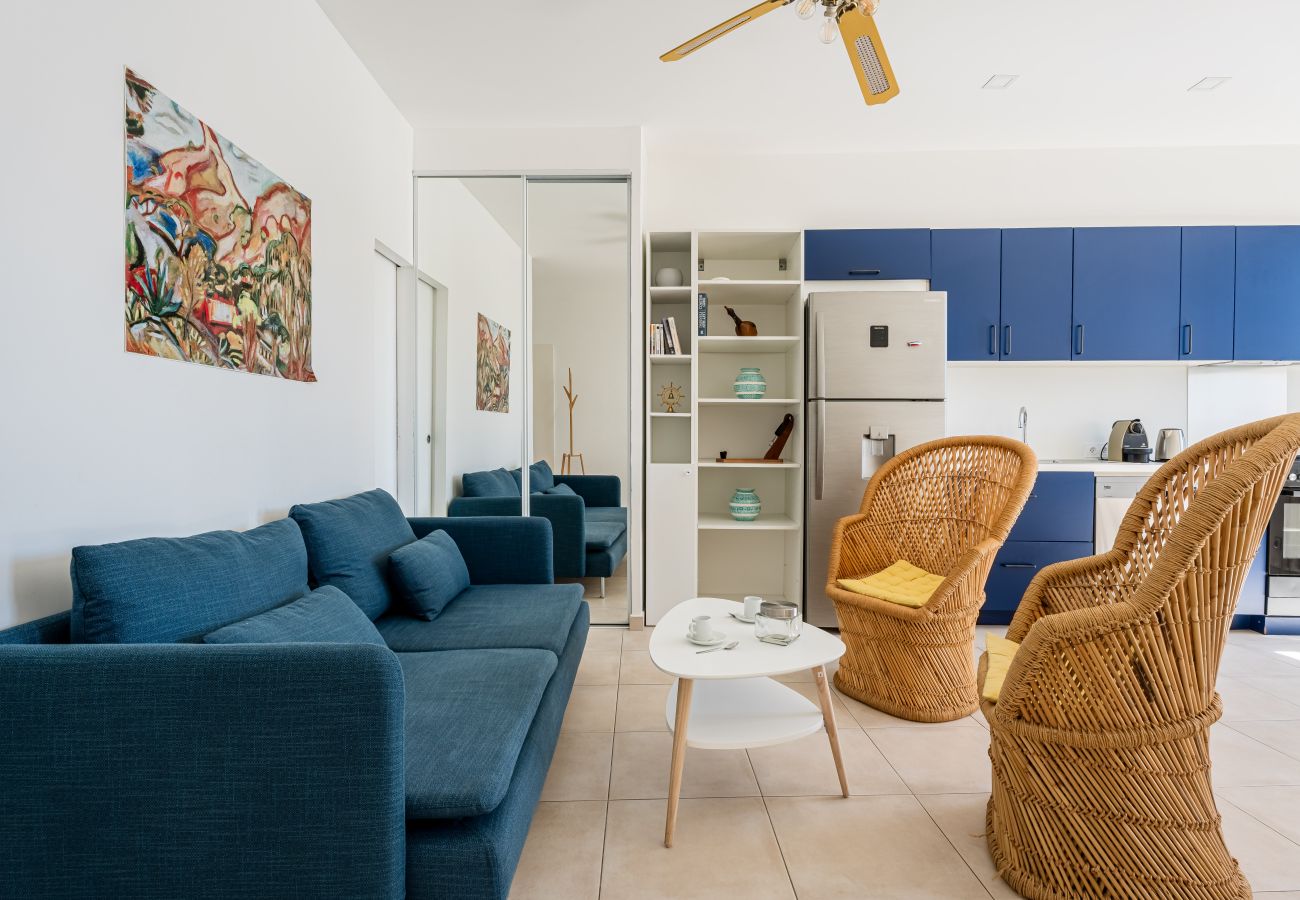 Appartement à La Ciotat - Blaveja. Lumineux et moderne. Vue mer. Clim.