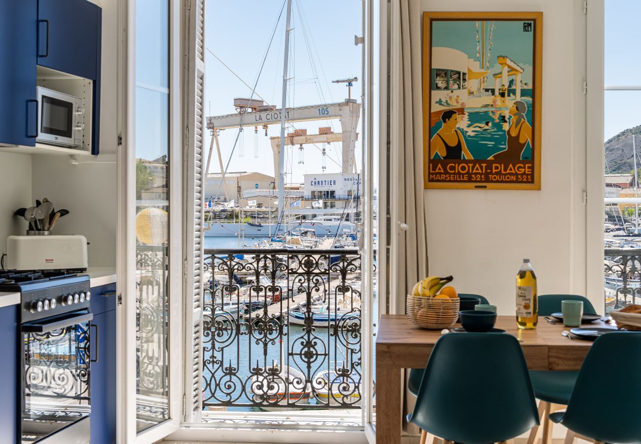 Appartement à La Ciotat - Blaveja. Lumineux et moderne. Vue mer. Clim.