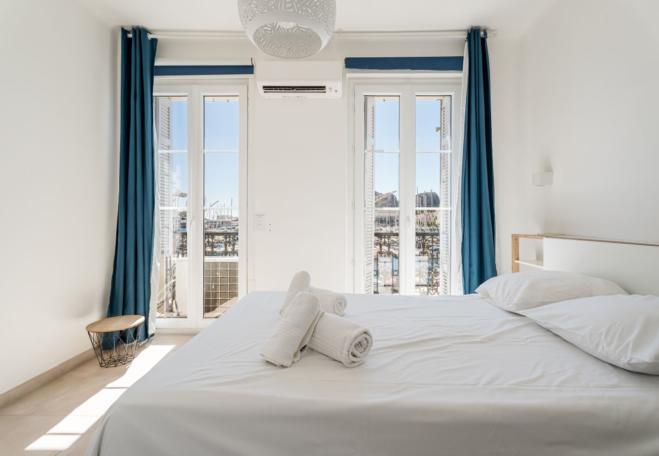 Appartement à La Ciotat - Blaveja. Lumineux et moderne. Vue mer. Clim.