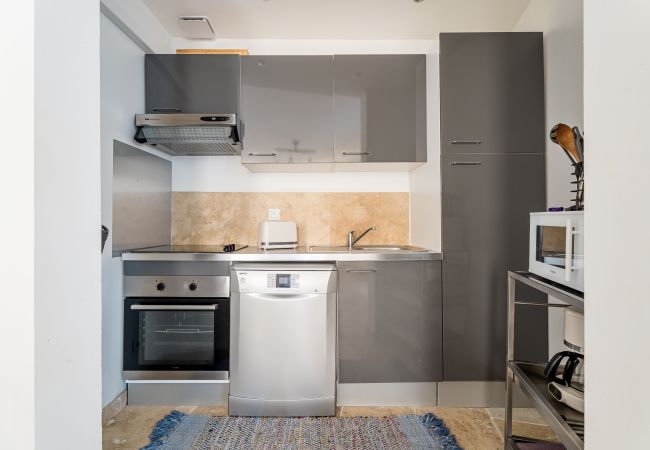 Appartement à La Ciotat - Ethnic. Vue port, clim, centré plages-Calanques Appartement à La Ciotat - Ethnic. Vue port, clim, centré plages-Calanques