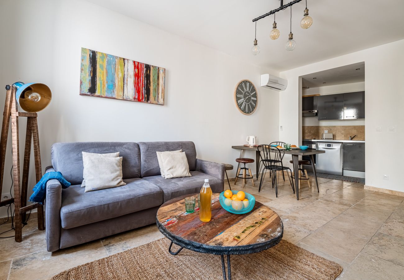 Appartement à La Ciotat - Ethnic. Vue port, clim, centré plages-calanques