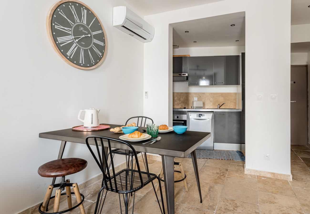 Appartement à La Ciotat - Ethnic. Vue port, clim, centré plages-calanques