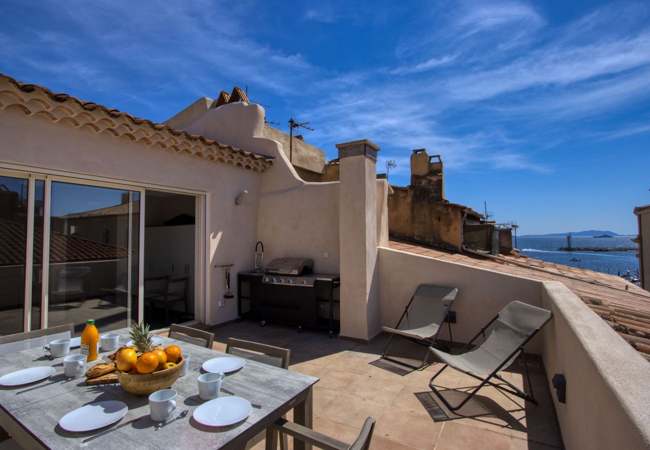 Appartement à La Ciotat - Lico. Moderne, terrasse rooftop. Vue mer. Clim.