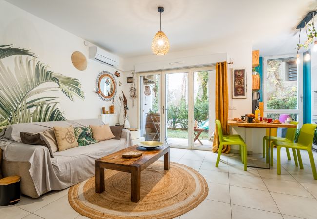  à La Ciotat - Areno. Moderne 30m du port, clim terrasse jardinet
