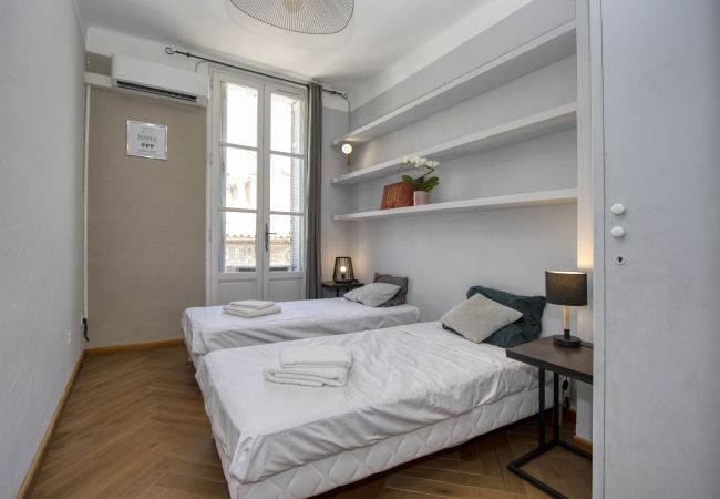 Appartement à La Ciotat - Goélette. Charme et luminosité. Vue mer. Clim. Appartement à La Ciotat - Goélette. Charme et luminosité. Vue mer. Clim.
