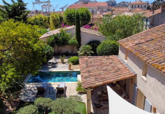 Maison à La Ciotat - La Taurine. Belle maison de standing, piscine,clim