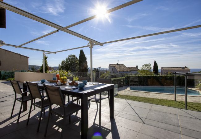 Maison à La Ciotat - Villa Carpediem. Piscine, clim, vue mer, pétanque