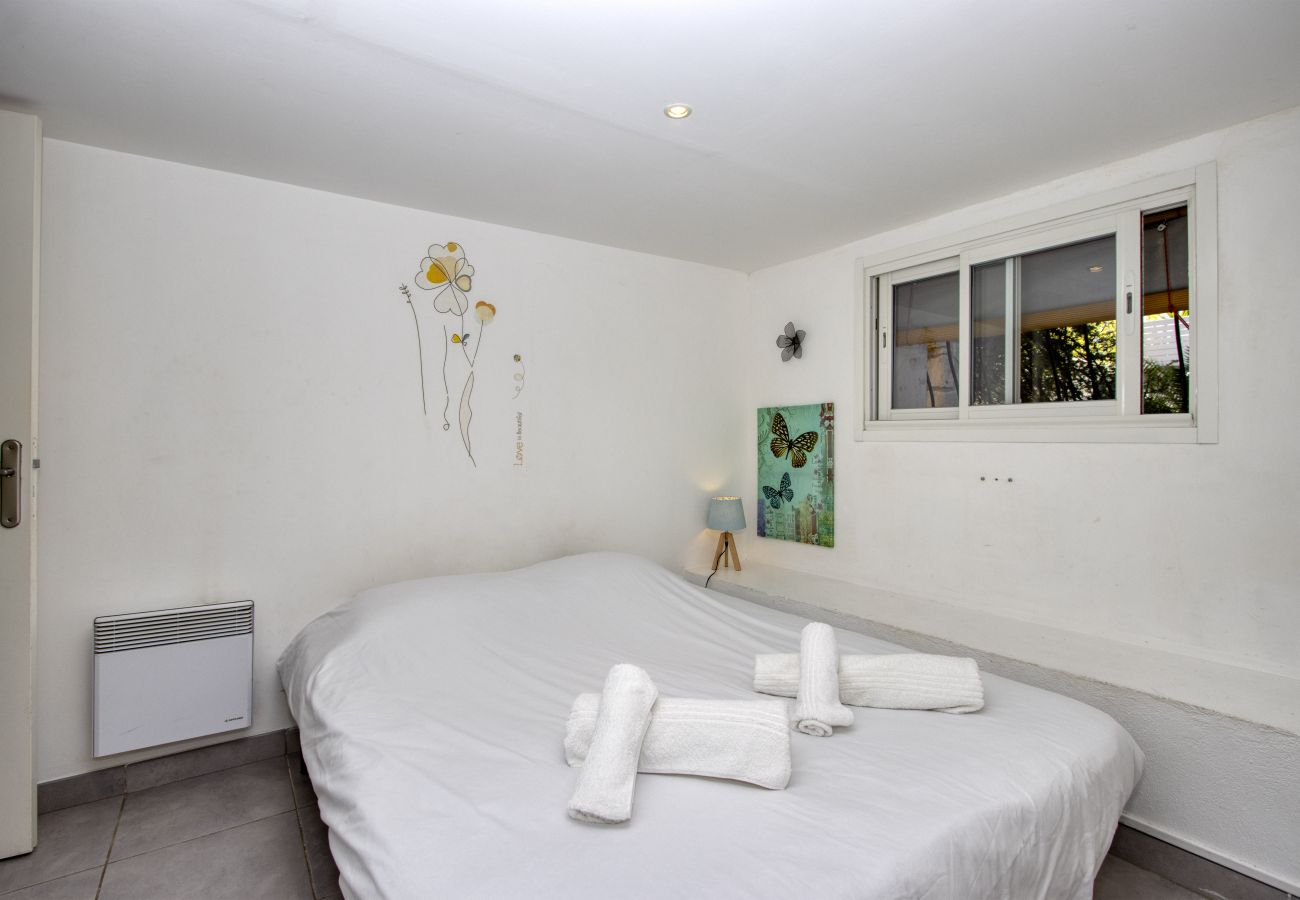 Appartement à La Ciotat - Vanrell, au calme, terrasse, jardin, parking