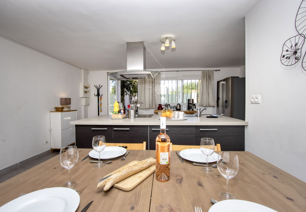 Appartement à La Ciotat - Vanrell, au calme, terrasse, jardin, parking