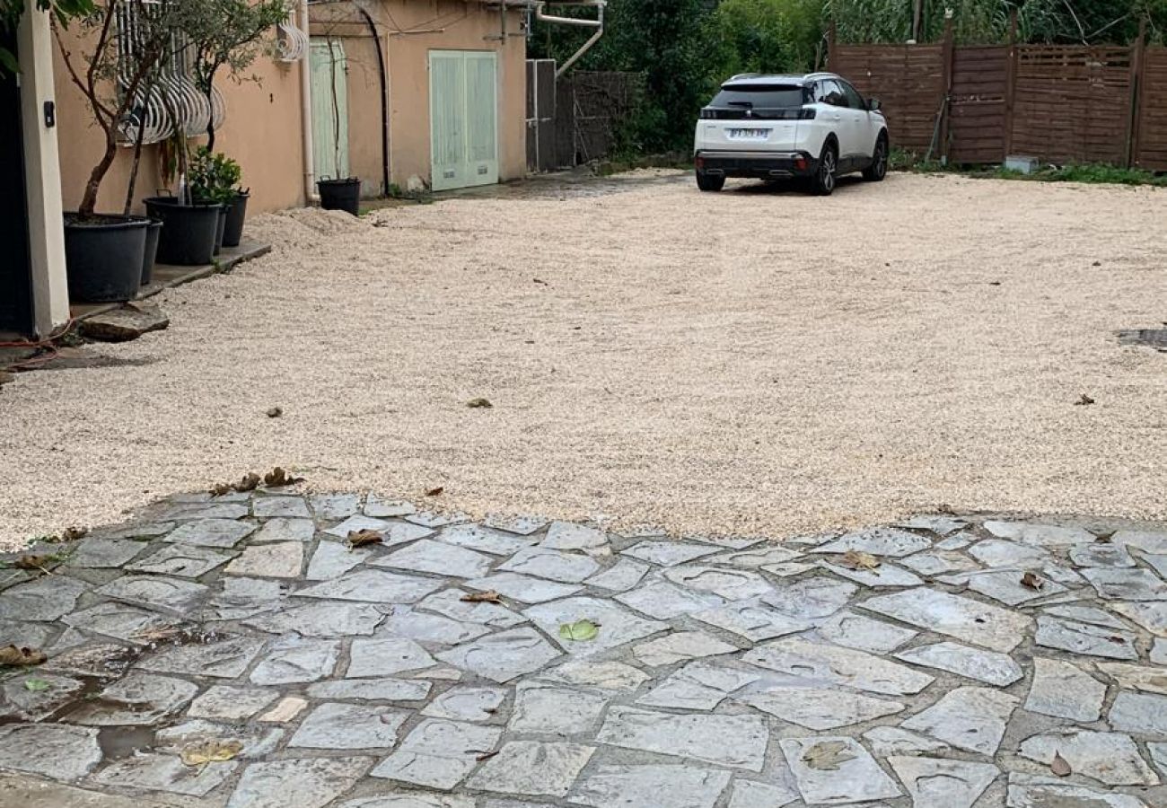 Appartement à La Ciotat - Mouleno. Idéal pour les équipages, vacances. Clim