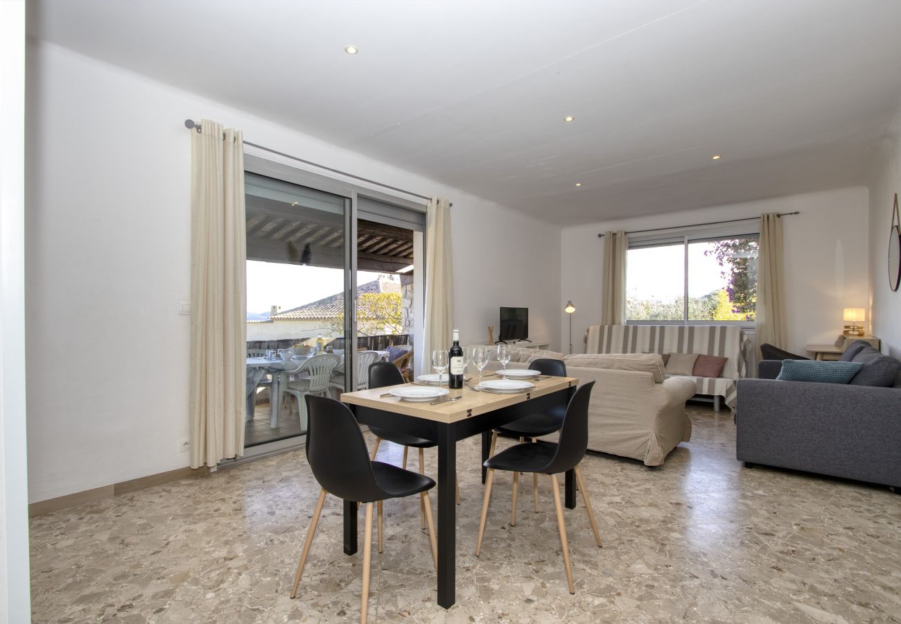 Appartement à La Ciotat - Delmaestro, vue mer, terrasse, parking et calme