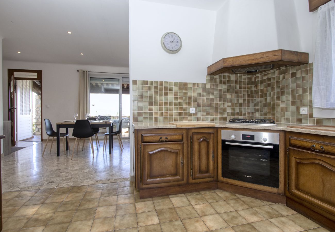 Appartement à La Ciotat - Delmaestro, vue mer, terrasse, parking et calme