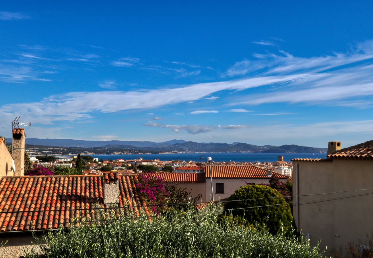 Appartement à La Ciotat - Delmaestro, vue mer, terrasse, parking et calme