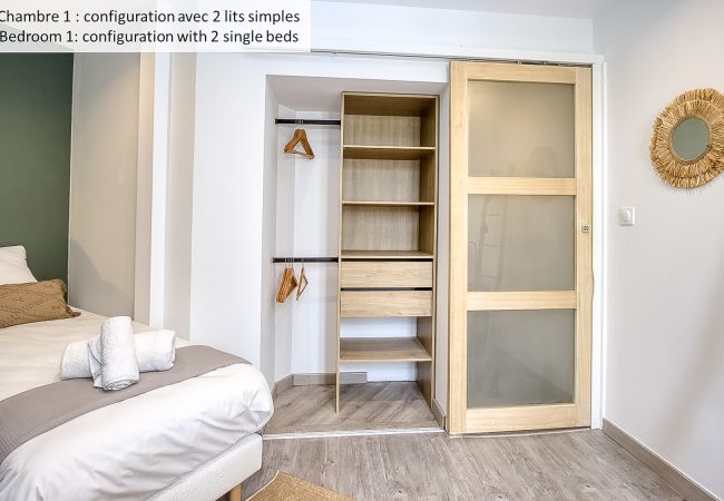 Appartement à La Ciotat - Vairo. Duplex lumineux, vue port, clim Appartement à La Ciotat - Vairo. Duplex lumineux, vue port, clim