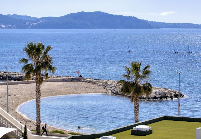 Appartement à La Ciotat - Arello. Vue mer exceptionnelle, clim, accès plage