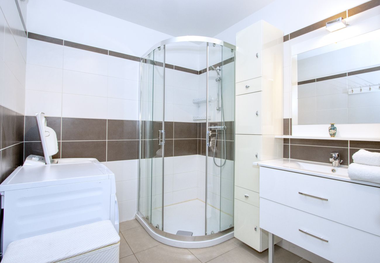Appartement à La Ciotat - Arello. Vue mer exceptionnelle, clim, accès plage