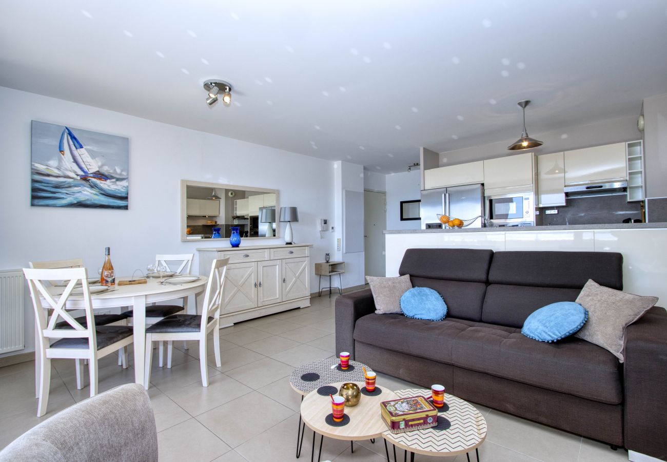 Appartement à La Ciotat - Arello. Vue mer exceptionnelle, clim, accès plage