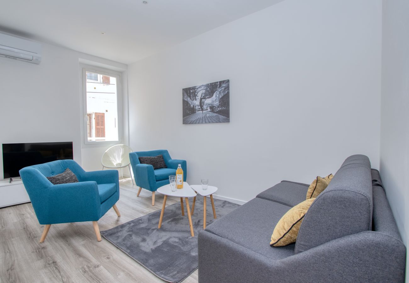 Appartement à La Ciotat - Besugo, déco contemporaine, clim, parking.