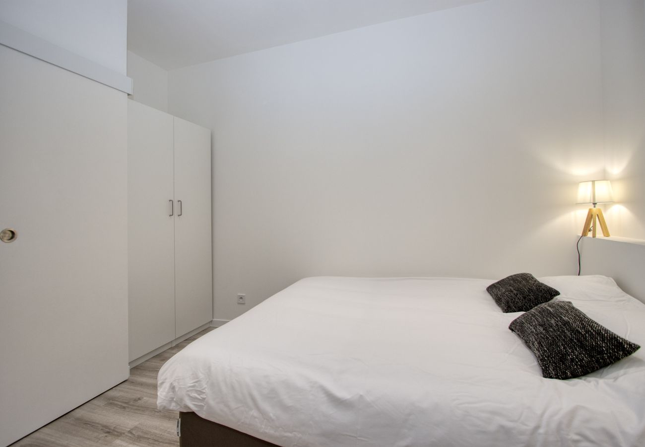 Appartement à La Ciotat - Besugo, déco contemporaine, clim, parking.