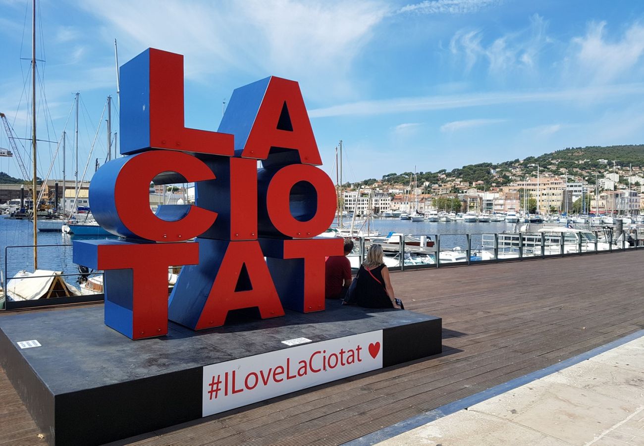 Appartement à La Ciotat - Pinca, Duplex de standing, élégant, climatisation