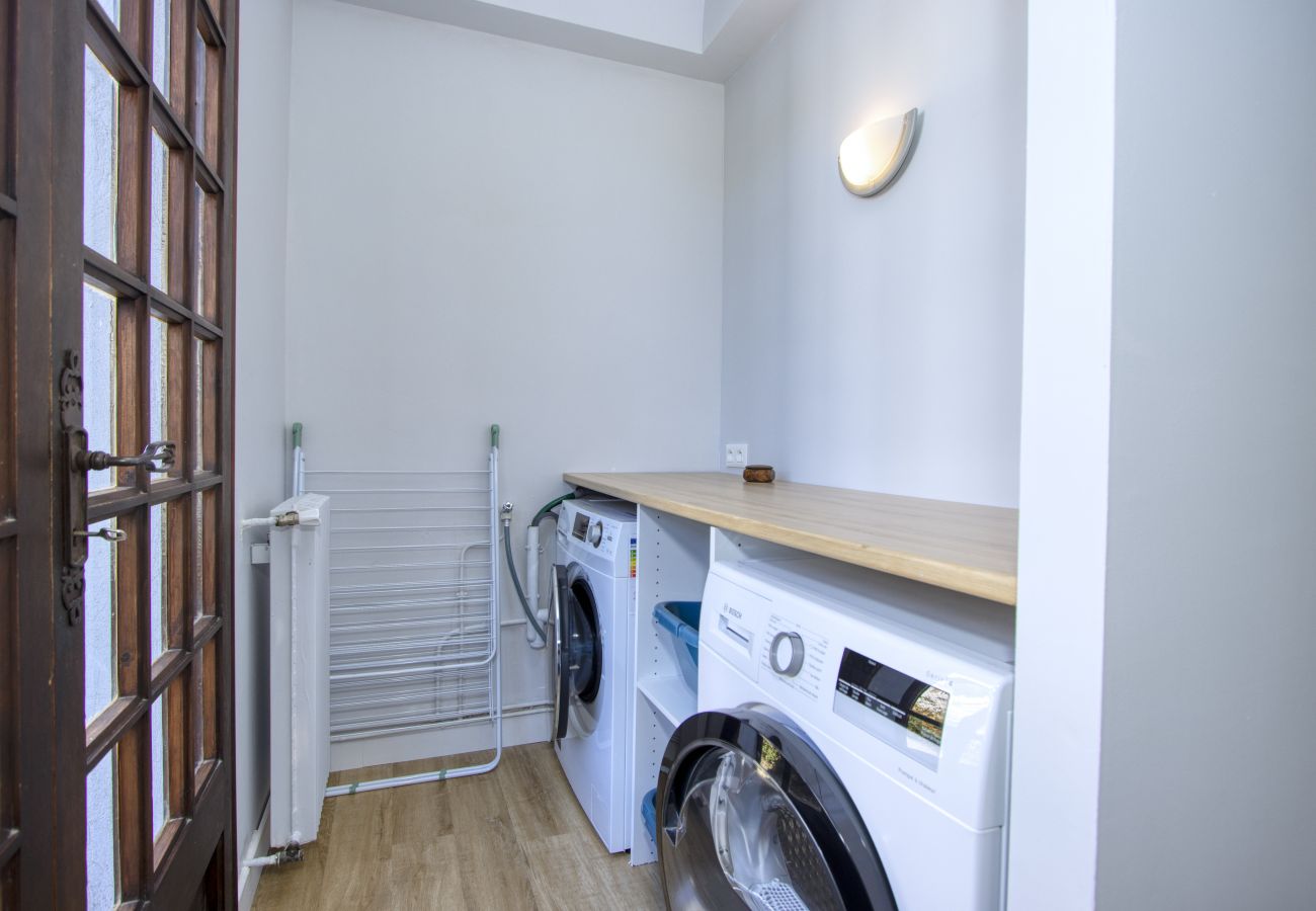 Maison à La Ciotat - Brigoto. Piscine chauffée, clim, fibre, parking