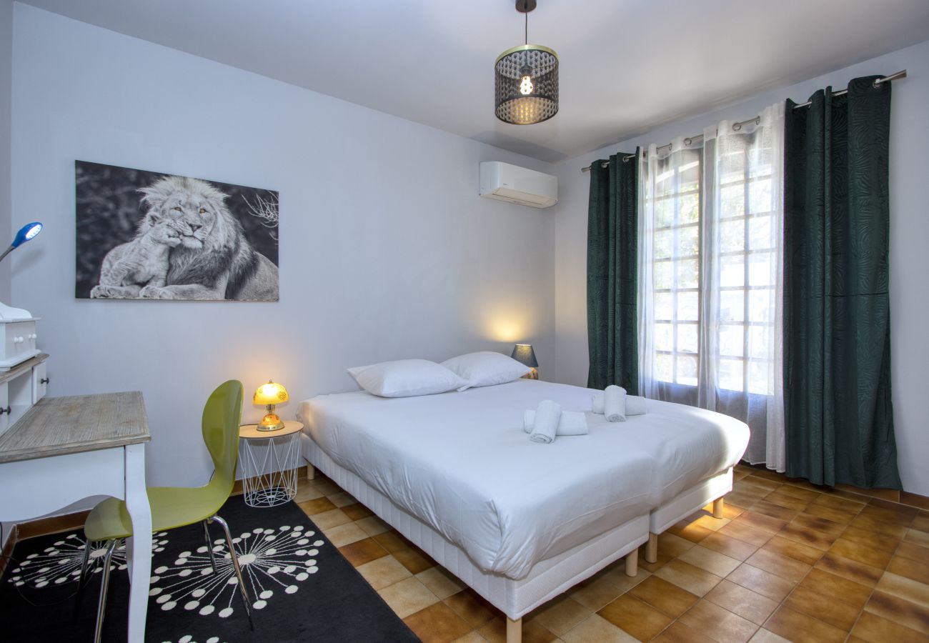 Maison à La Ciotat - Brigoto. Piscine chauffée, clim, fibre, parking