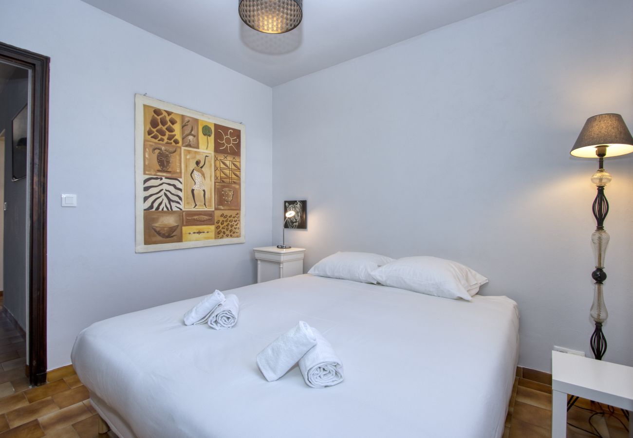 Maison à La Ciotat - Brigoto. Piscine chauffée, clim, fibre, parking