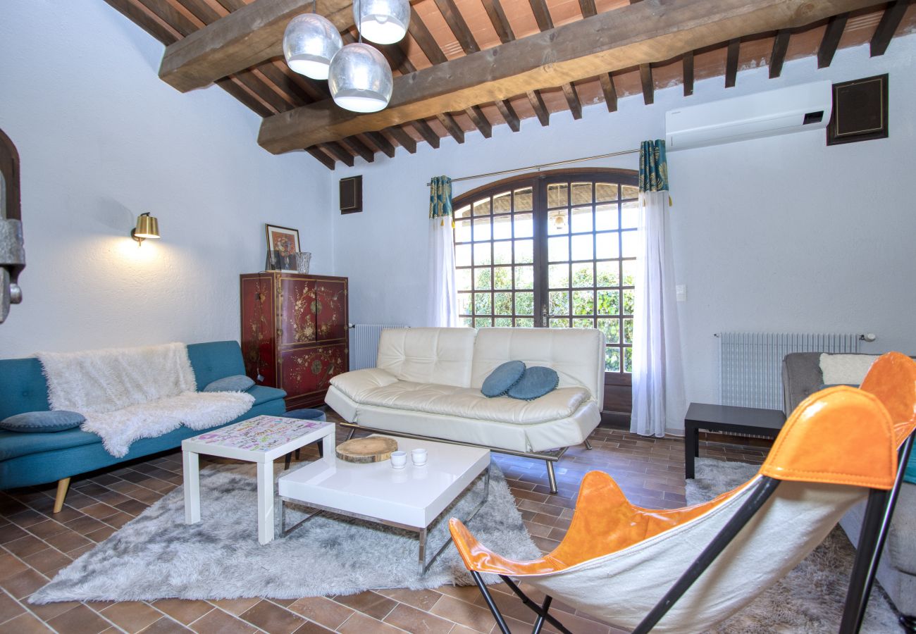 Maison à La Ciotat - Brigoto. Piscine chauffée, clim, fibre, parking