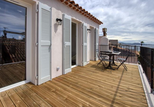 Appartement à La Ciotat - Gaio, terrasse roof top, vue mer, clim, vieux port