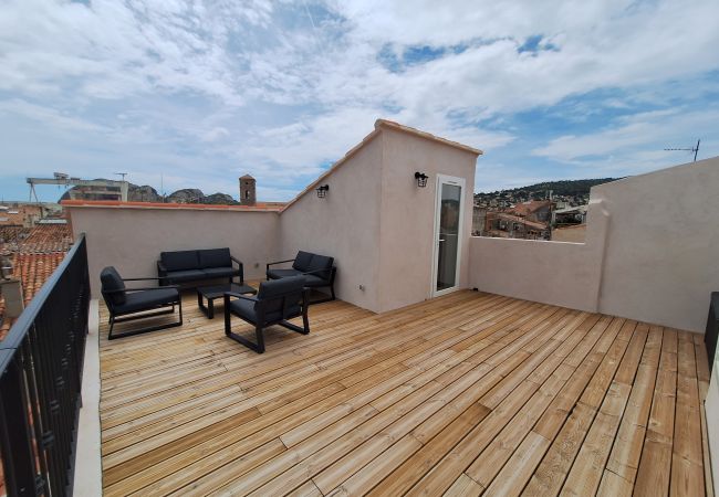 Appartement à La Ciotat - Gaio, terrasse roof top, vue mer, clim, vieux port Appartement à La Ciotat - Gaio, terrasse roof top, vue mer, clim, vieux port