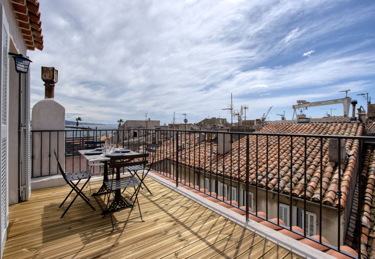 Appartement à La Ciotat - Gaio, terrasse roof top, vue mer, clim, vieux port