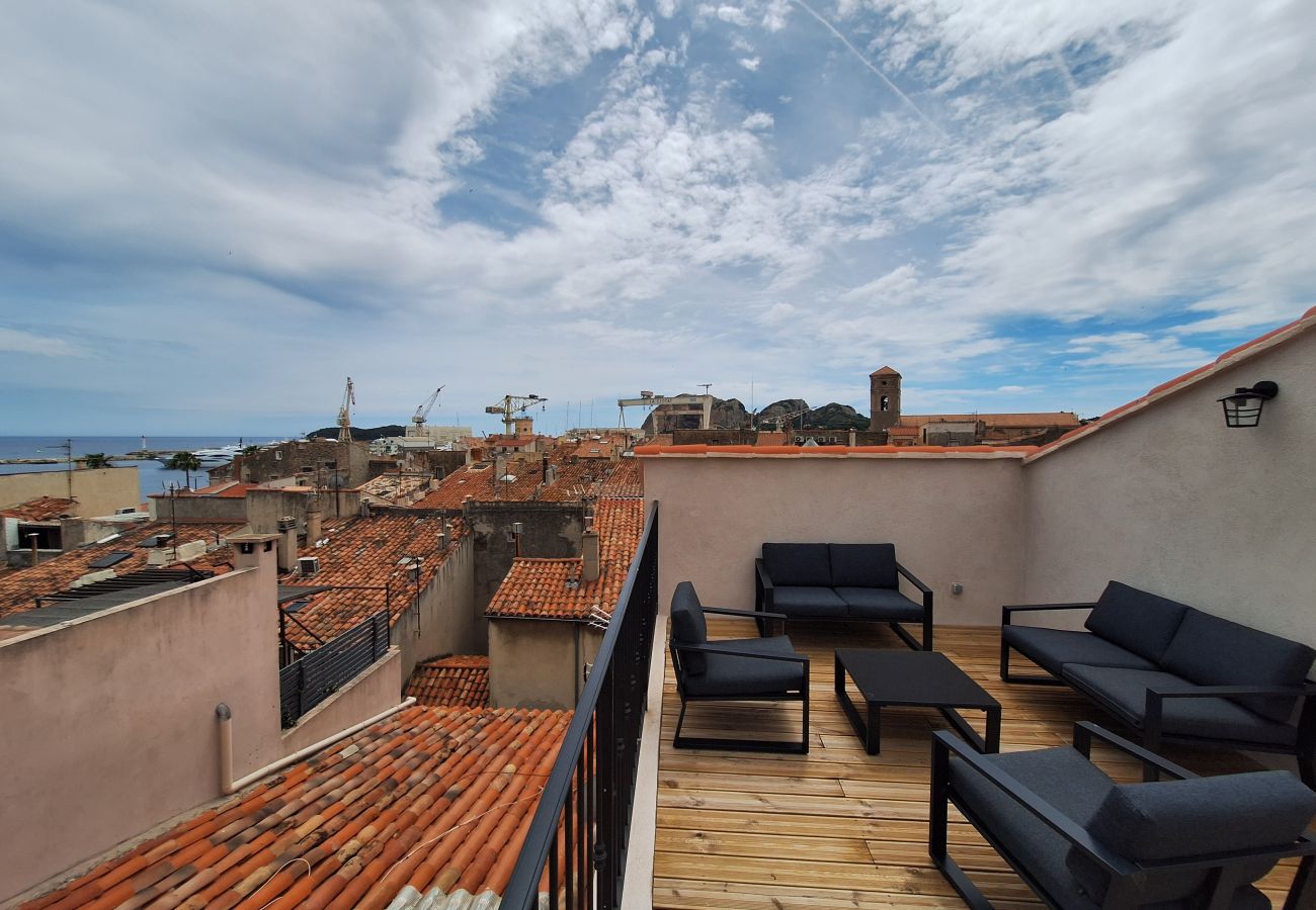 Appartement à La Ciotat - Gaio, terrasse roof top, vue mer, clim, vieux port