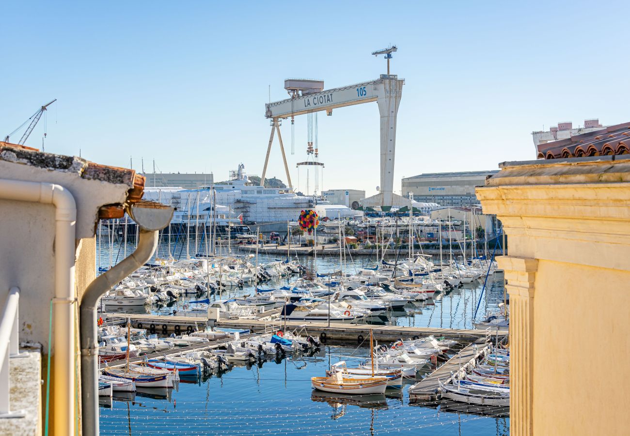Appartement à La Ciotat - Ajoucadou, terrasse roof top, vue vieux port, clim
