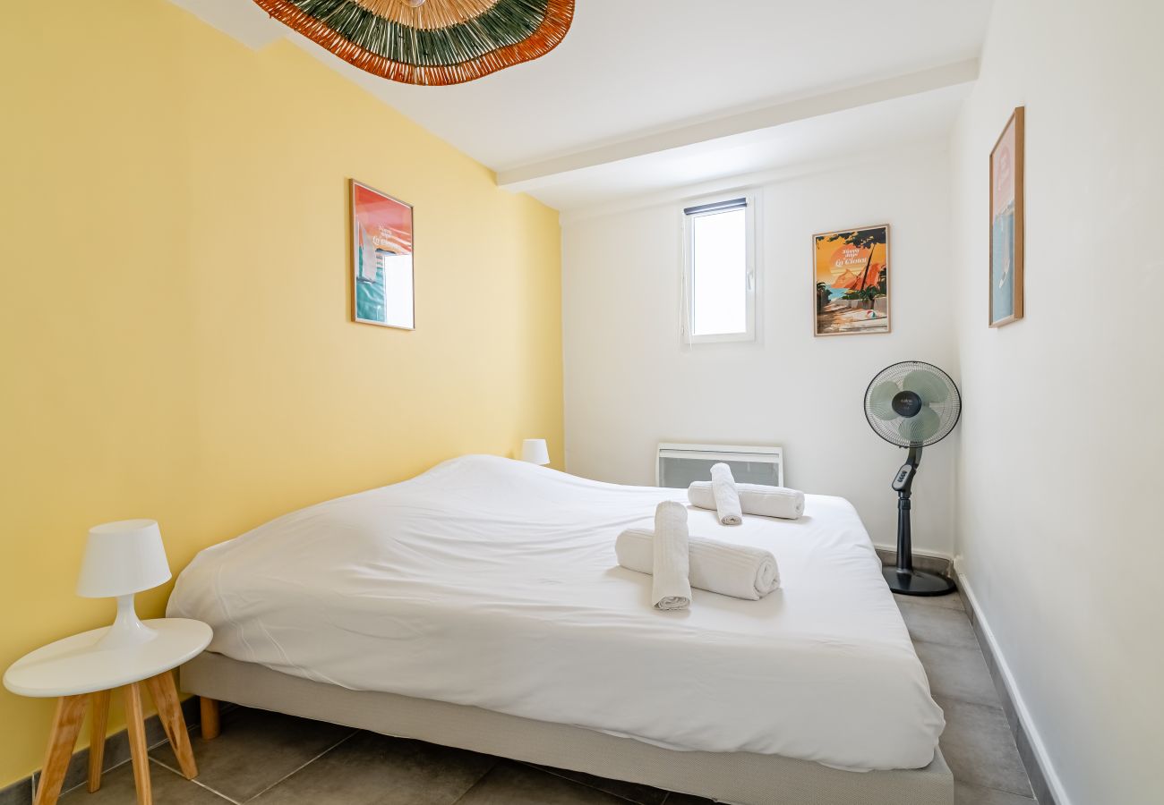 Appartement à La Ciotat - Ajoucadou, terrasse roof top, vue vieux port, clim