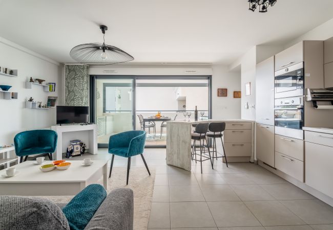 Appartement à La Ciotat - Tanudo. Magnifique vue mer, clim, accès plage Appartement à La Ciotat - Tanudo. Magnifique vue mer, clim, accès plage