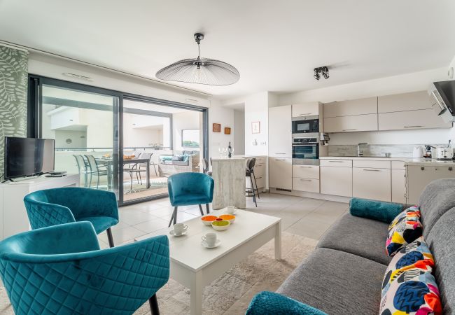 Appartement à La Ciotat - Tanudo. Magnifique vue mer, clim, accès plage Appartement à La Ciotat - Tanudo. Magnifique vue mer, clim, accès plage