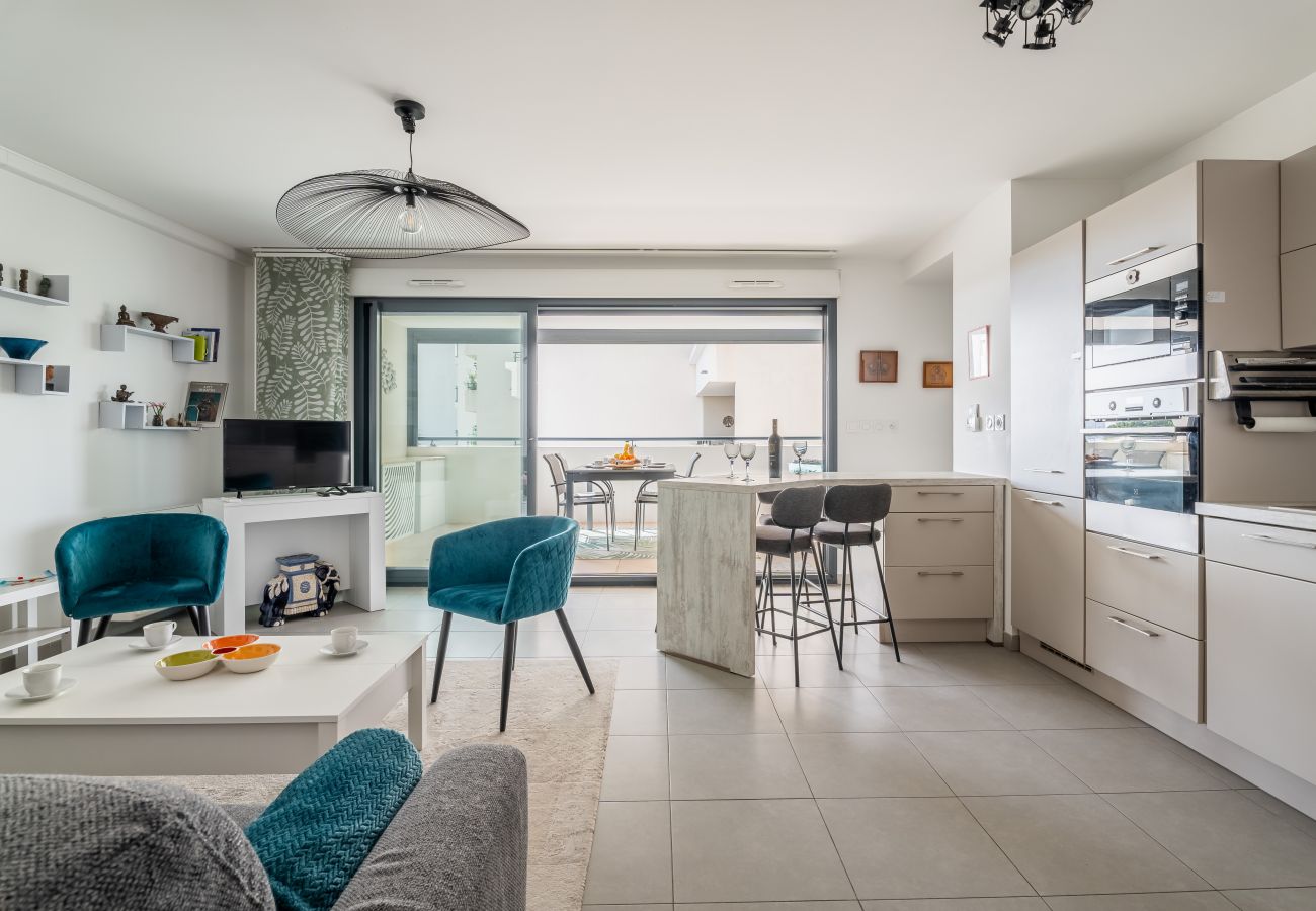 Appartement à La Ciotat - Tanudo. Magnifique vue mer, clim, accès plage