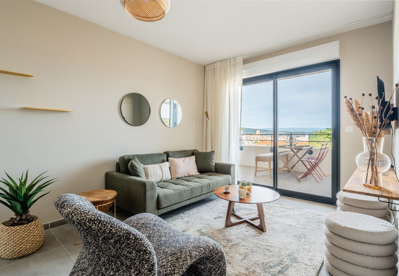 Appartement à La Ciotat - Cambet. Terrasse vue mer, clim, parking.