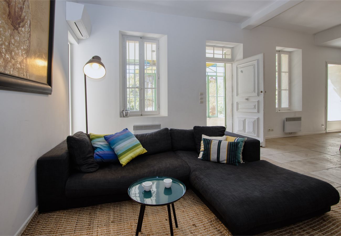 Villa à La Ciotat - Catoun. Jolie maison de ville proche du port. Clim