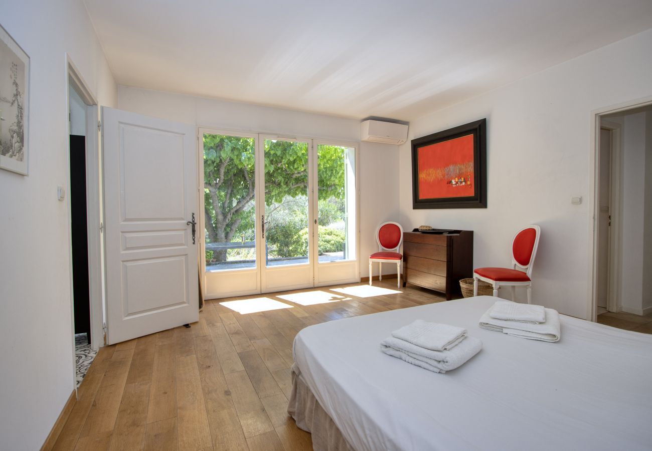 Villa à La Ciotat - Catoun. Jolie maison de ville proche du port. Clim