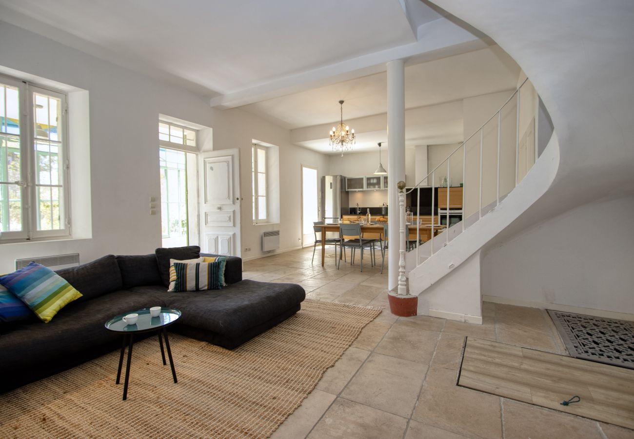 Villa à La Ciotat - Catoun. Jolie maison de ville proche du port. Clim